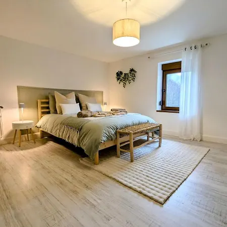 L'echappee Aux Cerfs * Les Rouges-Eaux