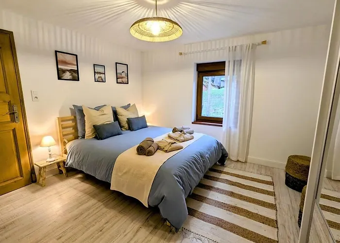 L'echappee Aux Cerfs * Les Rouges-Eaux