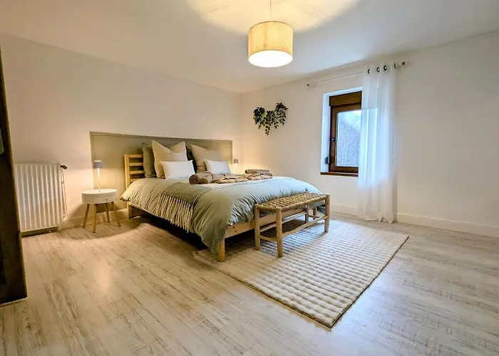 L'echappee Aux Cerfs * Les Rouges-Eaux